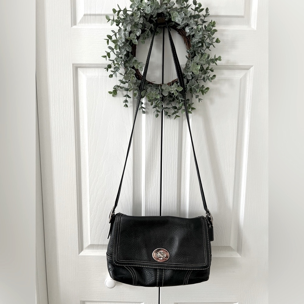Coach Vintage Black Genuine Pebble Leather Adjustable Shoulder Crossbody Purse